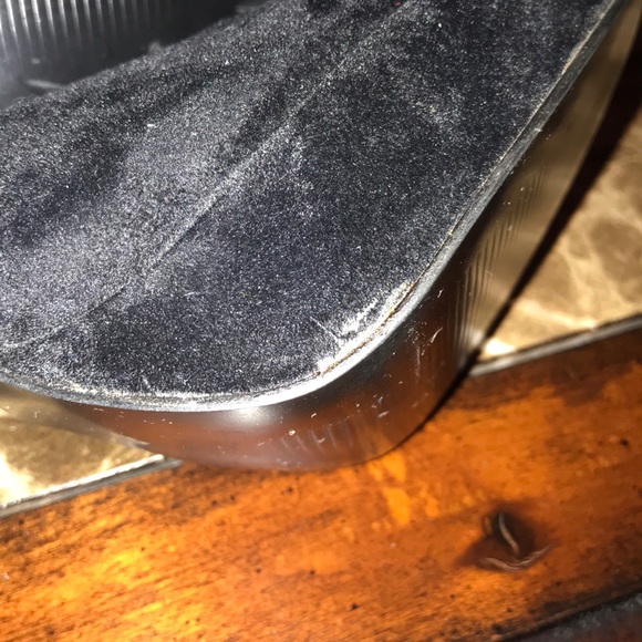 🦋 ‼️SOLD‼️New! Suede platform 5” heels. - Picture 5 of 8